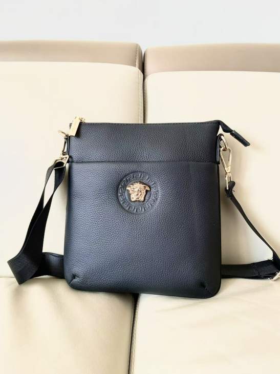 Picture of Versace Mens Bags _SKUfw229782608fw
